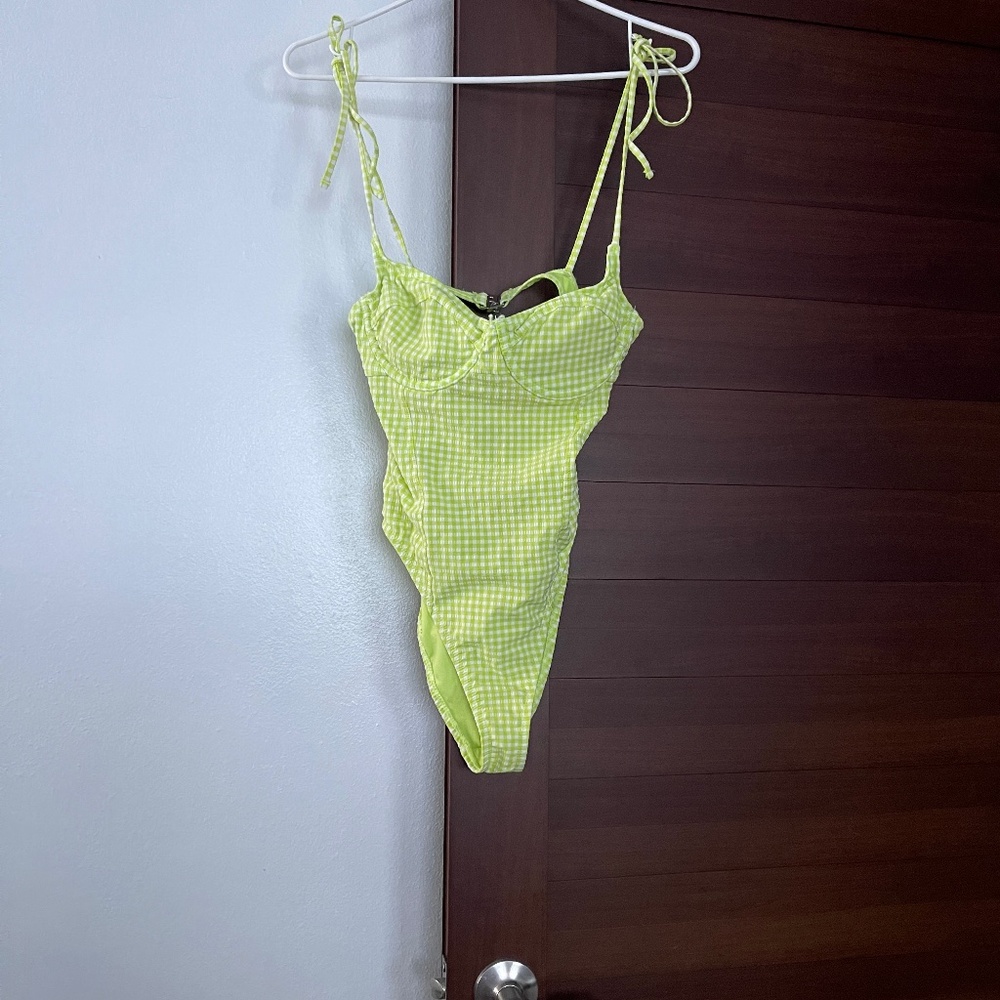 Forever 21 lime green swimsuit